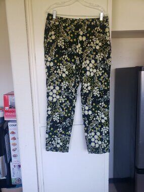 Current Air Flowered Pants Size Medium